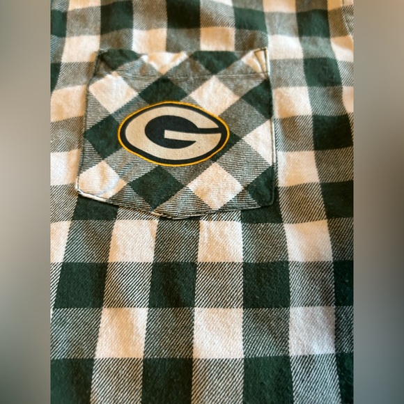NFL Juniors Collection button down Green Bay Packers shirt. Teen size XL (15/17) - Picture 4 of 6